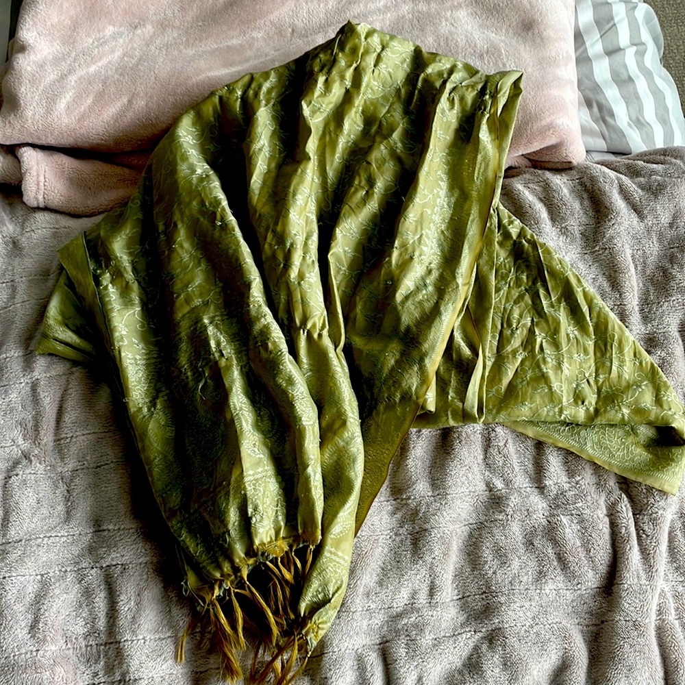 Vintage green scarf